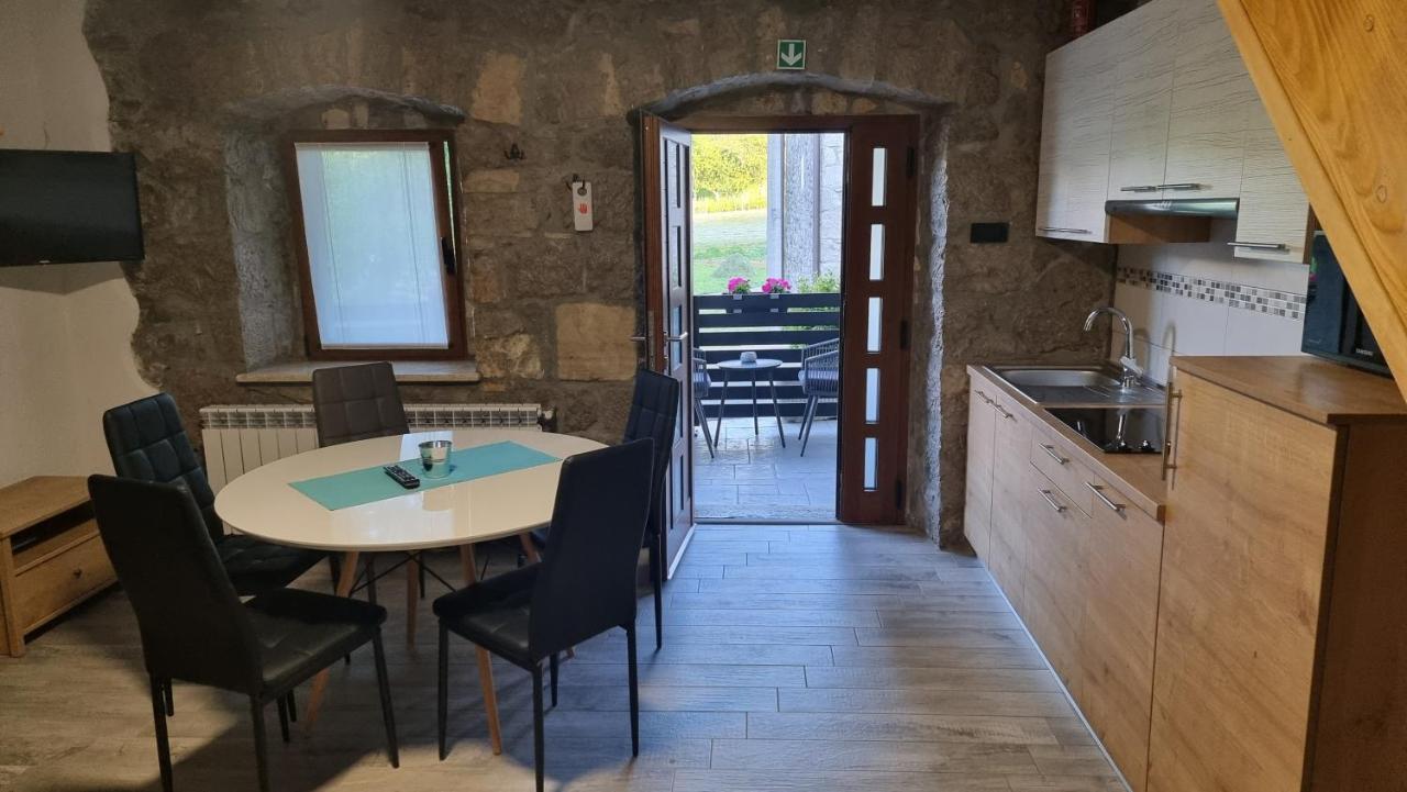 Villa Kos Lupoglav  Экстерьер фото